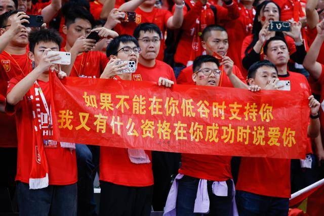 吉格斯回忆与梅西对抗的艰难体验